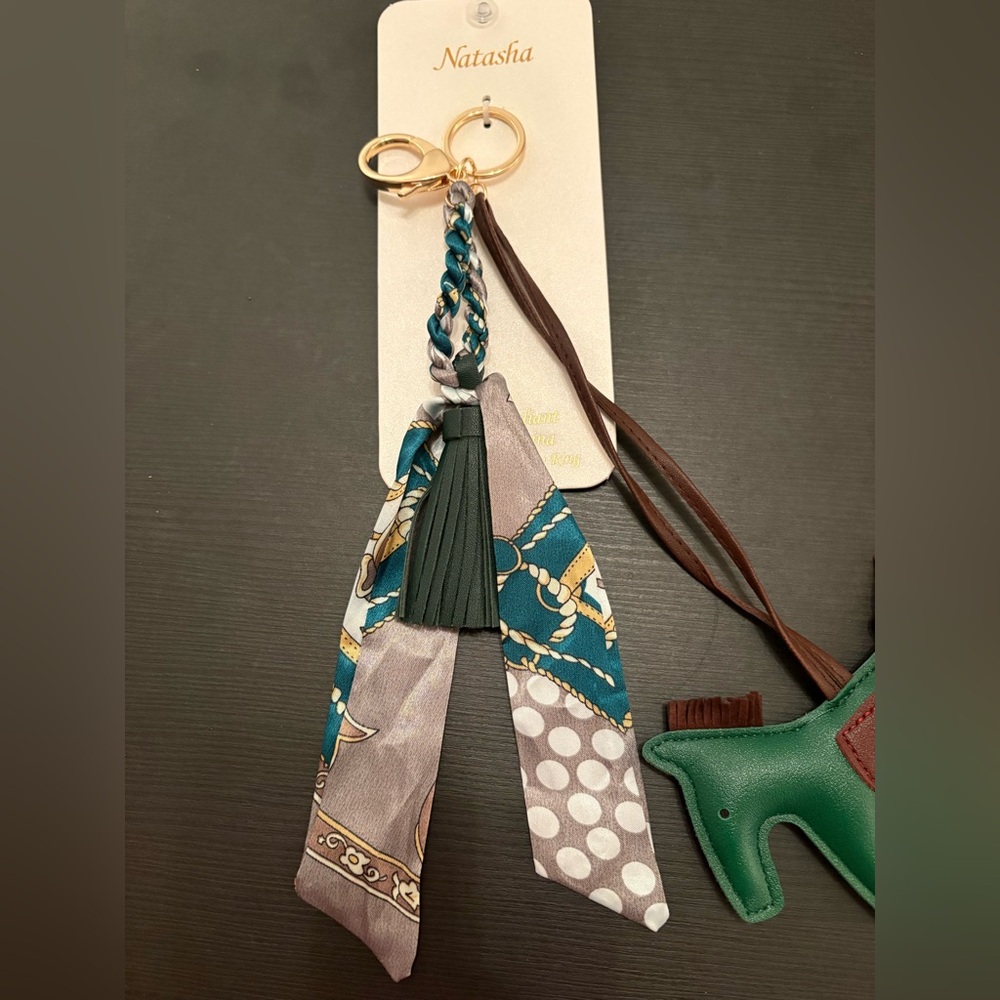 Green Horse Handbag Charm with Scarf Accessory Keychain Faux Leather NWT - Picture 3 of 3